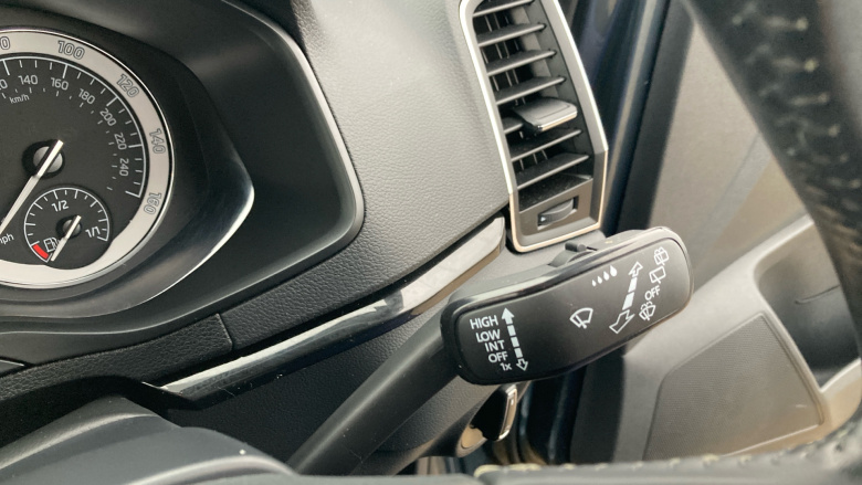 Skoda Karoq 1.5 TSI SE L 5dr DSG Petrol Estate